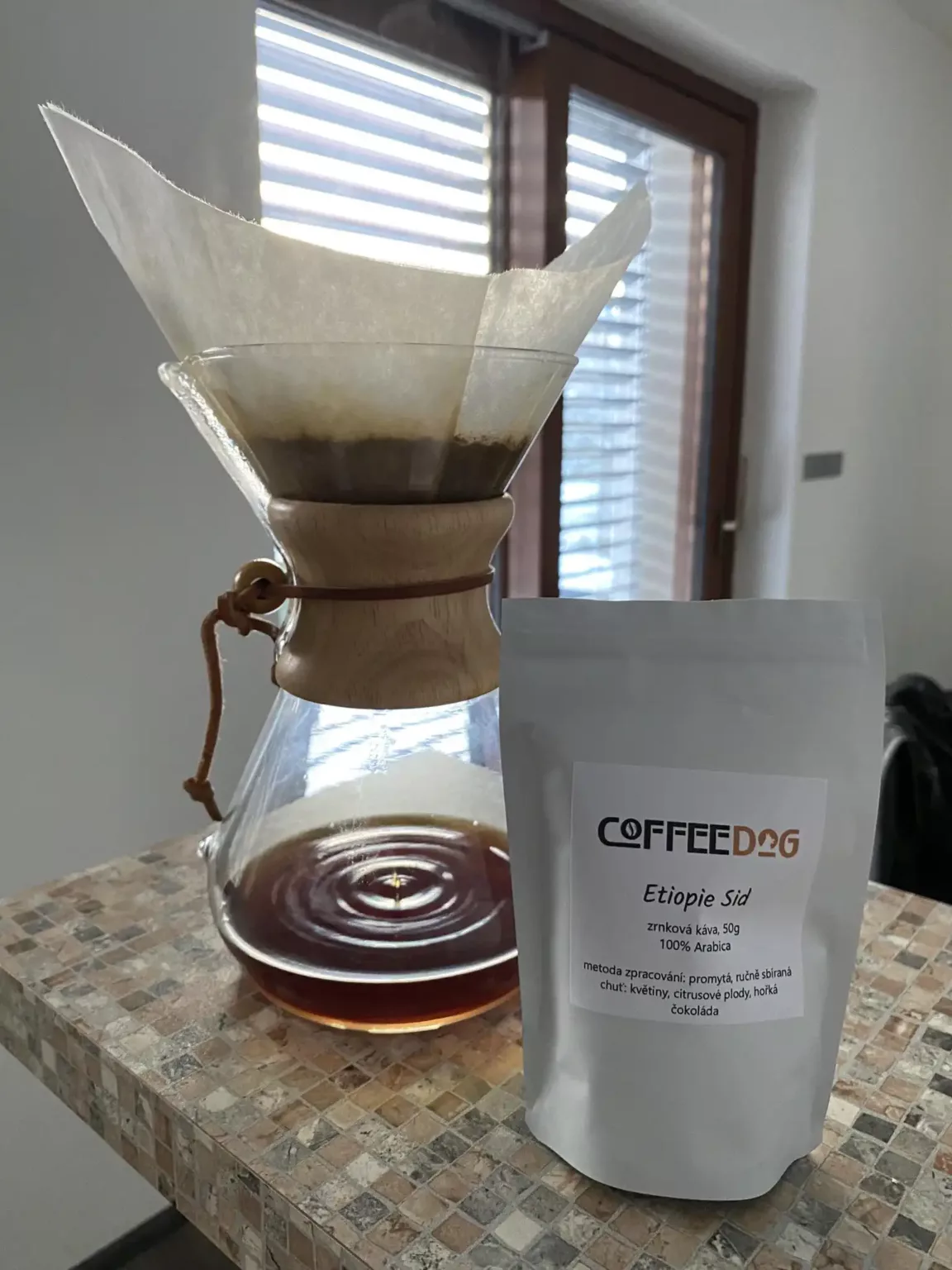 Káva Sid od Coffeedog v chemexu