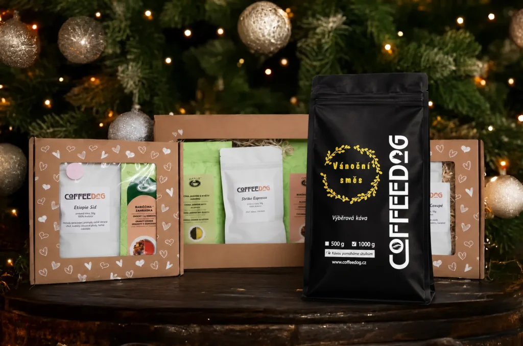 Vánoční dárková balení kávy a čaje Coffeedog